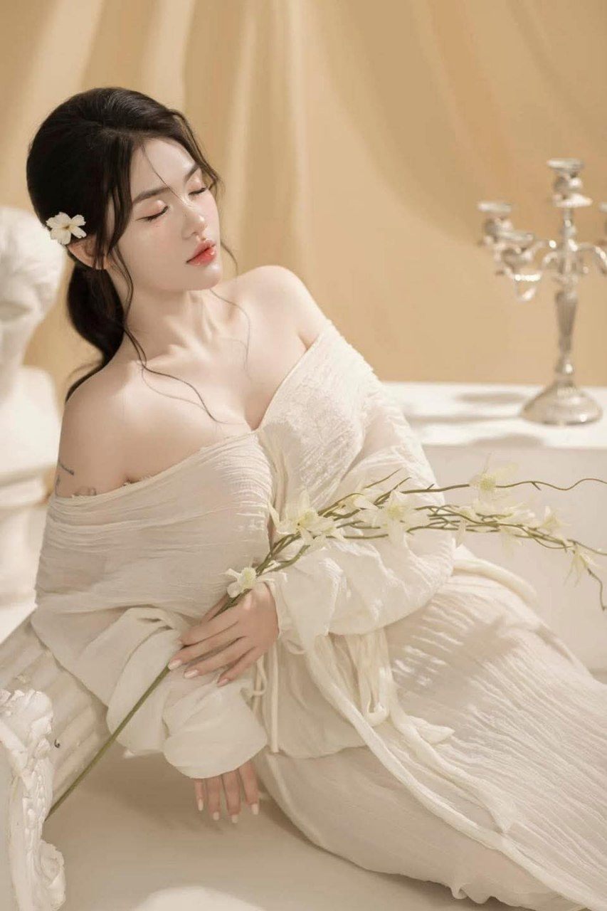 Yêu gái bán hoa tưởng rằng em hoàn lương nào ngờ em chỉ “đĩ mỏ”